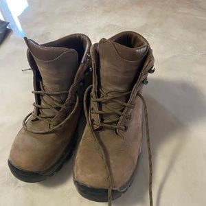 Gently Used Chaco Hiking Boots